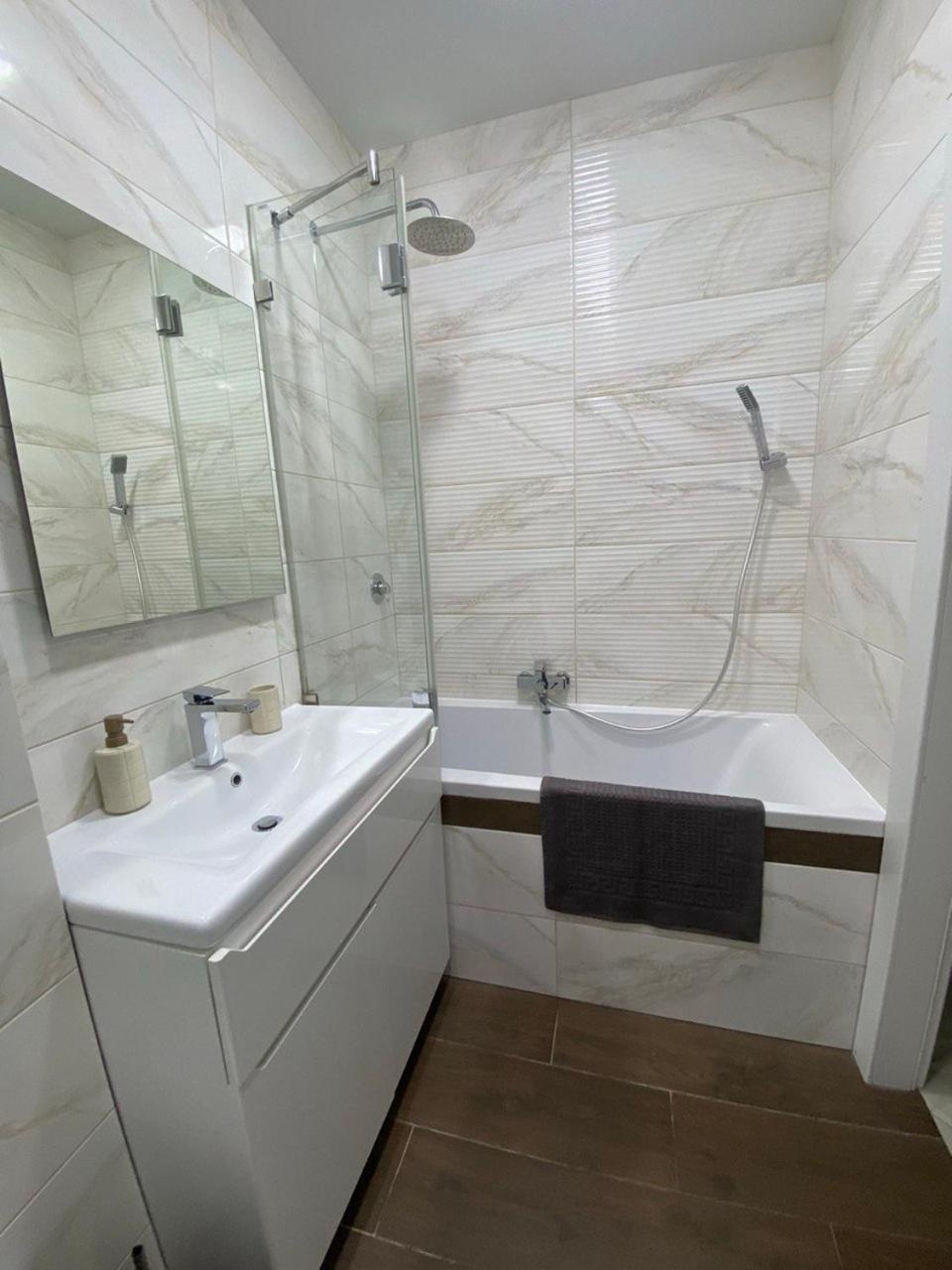Avalon Time Apartment Львів Екстер'єр фото