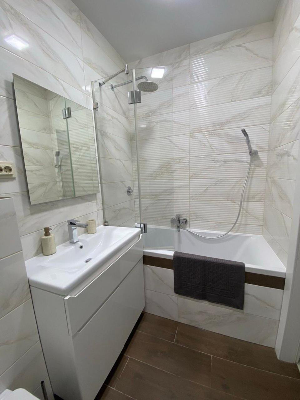 Avalon Time Apartment Львів Екстер'єр фото